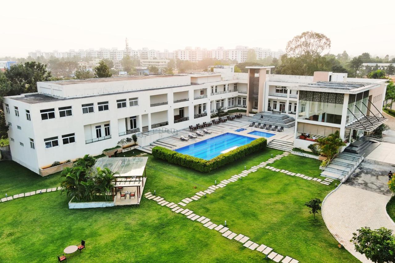 Spree Resort At Century Wintersun Dod Ballāpur Exterior foto